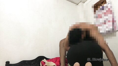 කෙල්ලගේ බෝඩිමට පැනල ගත්ත සැප Sl Blowjober