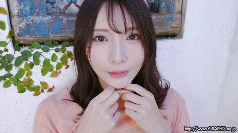Graphis First Gravure – Yuuka Niizuma 新妻ゆうか Clip 1