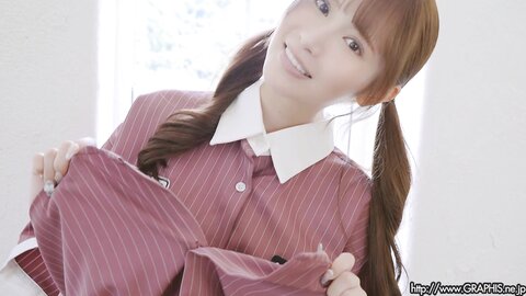 Graphis Gals – Rikka Ono 小野六花 Sweaty Cip 3
