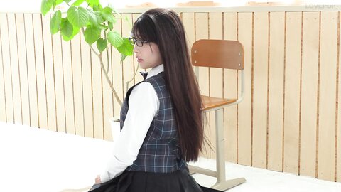 Lovepop Yoshino Chitose ちとせよしの - GL0113 Clip 001 - 004 5