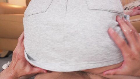 IPZZ-701 [4K] A Weak Little Sister Shows Her Thighs And Thighs Without Realizing It, But She Can't Resist...she...