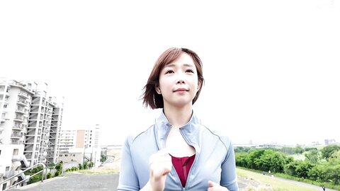 START-428 [4K] Tracking Down A Slender S-class Model Beauty With A Nice Firm Ass At The End Of Her Run, She Breaks...