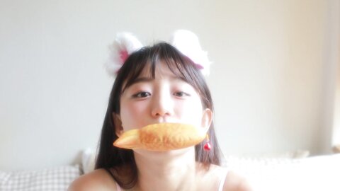 Eunji seduces you in bed