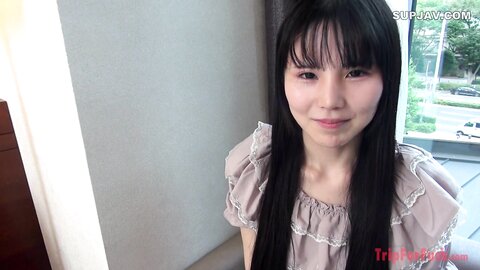4779269 困り顔ではちゃめちゃかわいくて細身巨乳の***、「うん挿れていいよ」ということで生チンポ挿入で種付け中出し！**pzzyxqx*z*