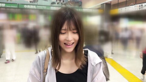 YMDD-465 [Uncensored] Machiapu-chan! A Beautiful Girl Layer Is In Reason Off Mode In The City! Unexpected Nakadashi Sex...