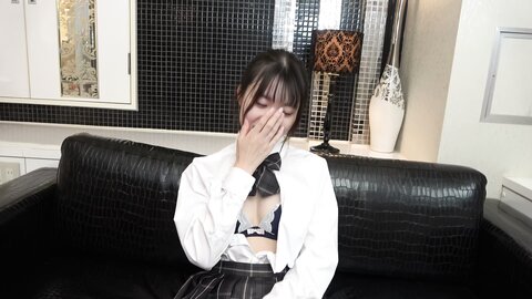 【JK腿袜・调教潮吹・浓密中出2本番】ICHIKA酱-「3Q」（ [Uncensored]