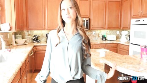 Alexia Anders  Vinny S Real Estate Agent Р