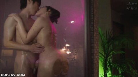 When she gets drunk, my nerdy coworker with glasses transforms into a pervert!!!