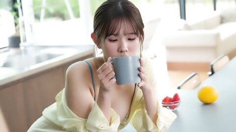 FRIDAY GOLD Matsuri Goto 後藤まつり - Fluffy Festival ふわふわ祭り