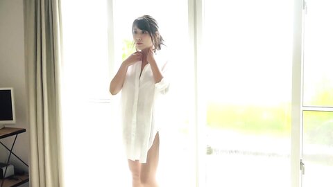 FRIDAY GOLD Satomi Kameko 金子智美 - Completely Unreleased Full Nude 完全未発表フルヌード