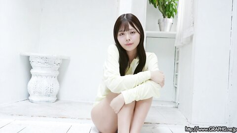 Graphis First Gravure – Asuka Furuya 降矢あすか Clip 5