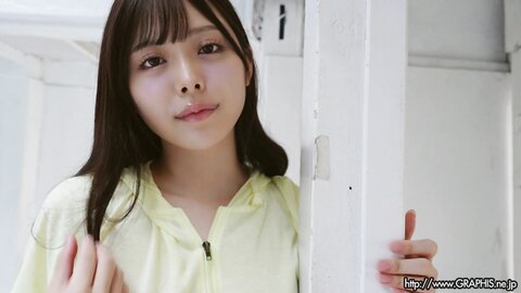 Graphis First Gravure – Asuka Furuya 降矢あすか Clip 5