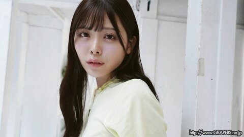 Graphis First Gravure – Asuka Furuya 降矢あすか Clip 5