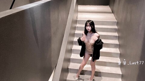 [Cosplay] 柒柒要乖哦 纸醉金迷 [90P1V-1.68GB]