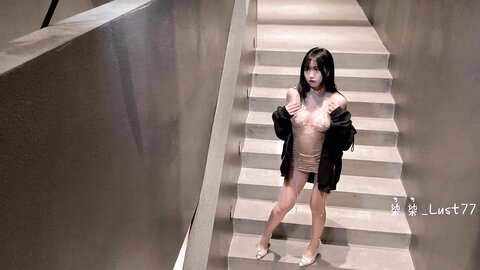[Cosplay] 柒柒要乖哦 纸醉金迷 [90P1V-1.68GB]