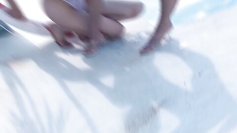 [Cosplay] 柒柒要乖哦 清凉夏日 [71P 1V-1.43GB]