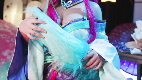 [Cosplay] KANEKO_咔喵 英雄联盟 灵魂莲华 阿狸 [17P1V-541MB]