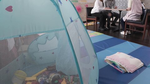 DLDSS-430 [4K] 'Because...I'm A Sexual Predilection For Daddy...' My Daughters' Homeroom Nursery Teacher's...