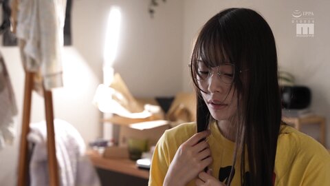 MIDA-389 [4K] I Witnessed My Sister Masturbating And My Reason Collapsed. Nana Yagi, Unaware That Her Younger...