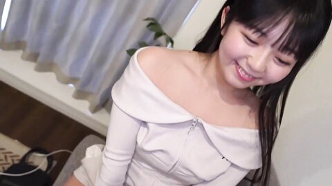4799522 50%OFF!**Cups are justice **Oni Kyawa! **p***zsnsoqz "A-cup" flat, poor tits, shorts, shorts and a plump ass** University student (21), lovemaking with her handsome boyfriend, Nakadashi, live intercou