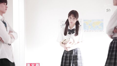 SONE-908 A Girl Who Doesn't Want To Be Left Behind Uses Her Body To Flirt With Her Classmates. Nanami Kodama