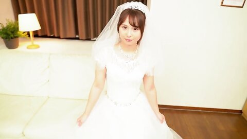 The Sexy Bride And The Newlywed Life  Chika Momoi
