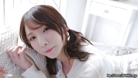 Graphis First Gravure – Yuuka Niizuma 新妻ゆうか Clip 5