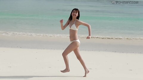 【堀口真帆】ヤンマガ激推しの超絶美少女が待望の初ソロ表紙⁉️ 人生初の宮古島で可愛さも倍増ーー♪