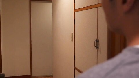 Kosaka Himari  While My Parents Were Away Scene 1