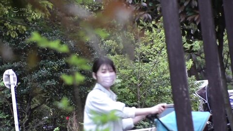CLUB-887 Married Woman In A Baby Stroller, Tailing And Sneaking Photos, Coma-penetration With Drugs