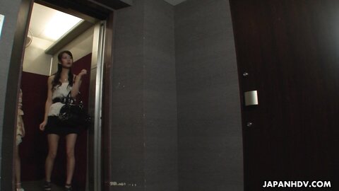 Asian  Butler Cafe Akubi Yumemi Runa Kobayashi  Scene 1 30