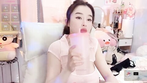 Yoyo 520 Webcam Video From Stripchat 2025
