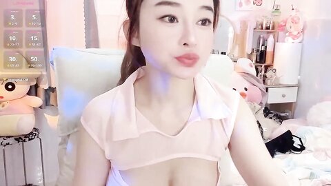 Yoyo 520 Webcam Video From Stripchat 2025