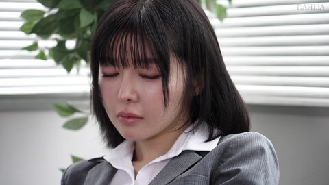 DLDSS-441 [4K] Ms. Zenba, The No. 1 Resignation Agent, Was So *** By A Black Company That She Had To Beg For...