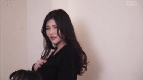 My girlfriend's older sister seduces me with her big tits (Remembering Anri Okita)
