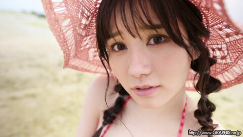 Graphis SUMMER SPECIAL 2025 – Mei Itsukaichi 五日市芽依 VACATION MOVIE04