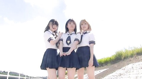 Young Champion Retsu 2022 No 11 Accessory DVD ISO ヤングチャンピオン烈 2022年 No.11 特別付録アイドルDVD MP41.17GB