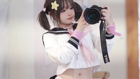 [Cosplay] 神沢永莉 就这样圈住我吧 [65P2V-2.1GB]