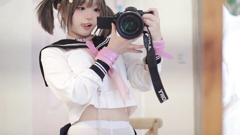 [Cosplay] 神沢永莉 就这样圈住我吧 [65P2V-2.1GB]