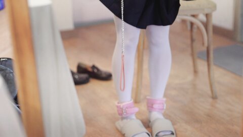 [Cosplay] 神沢永莉 就这样圈住我吧 [65P2V-2.1GB]