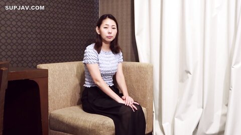 4807301 End of today! First time only sale! Chaste, chaste, short-cut, hairy wife. She said "I wanted to make some money for my husband...", so I supported her in exchange for two consecutive ejaculations in