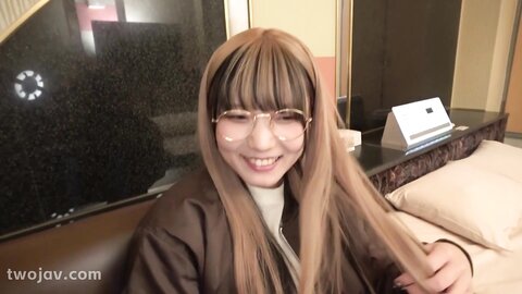 4813103 50% OFF!!!<Amateur*Private Shot>Otaku** with a cute look! **pzzyxqx*z* She seems to be interested in porn, so they go to a love hotel together and get fucked live inside!
