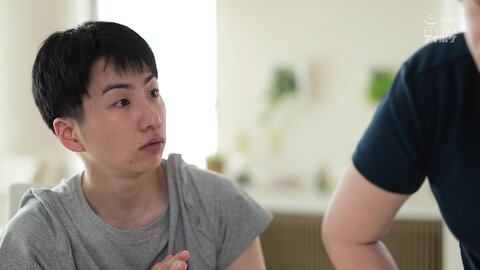 IPZZ-740 [4K] A ***hood Friend Who Reunites With Me After 10 Years Is Now A National Idol, But She Seduces M...