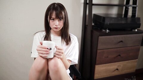 HND-886 [Uncensored] I Picked Up A Runaway Barely Legal Babe, And Now We're Living Together Legally In My One-Room...