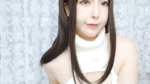 [Cosplay] 小容仔咕咕咕w 女友向 纯白毛衣 [21P1V-229MB]