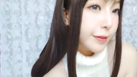 [Cosplay] 小容仔咕咕咕w 女友向 纯白毛衣 [21P1V-229MB]