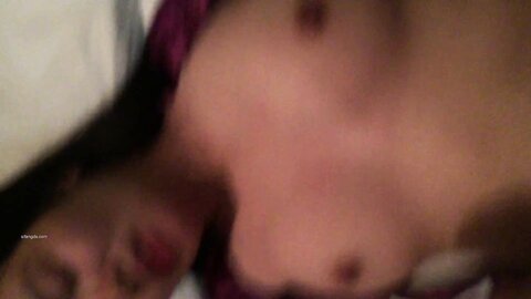 Homemade Chinese Fucked By BF. She Can't Hold It Anymore.