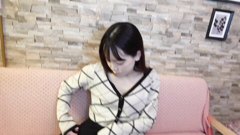 4828253 Exclusive 50% OFF! 1090 points until the 2nd!! [First Time]**pzzyxqx*z* ※Early purchase bonus included A 20-year-old orthodox beauty. Once she`s got hold of you, her hip movements won`t let go, sendin