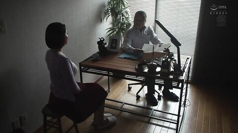 Oshikawa Yuri  The Workplace That Was Introduced As A Healthy Beauty Salon  Scene 1