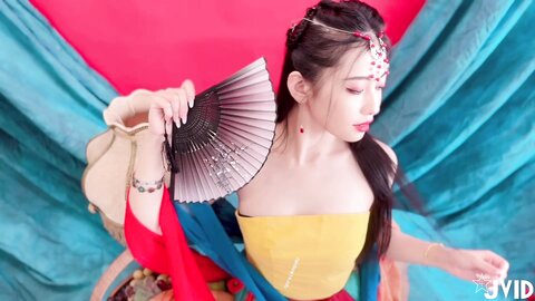 JVID-Summer-light-Nu-Shen-Mu-Guang-Dun-Huang-Feng-Ge-Zao-Xing-Fu-Shi-Shou-Du-Chang-Fei-Yue-Tian-Ji-Chuan-Suo-Kong-Yu-Ni-Lai-Qian-Wei-You-De-Ai-Lian-Zi-113